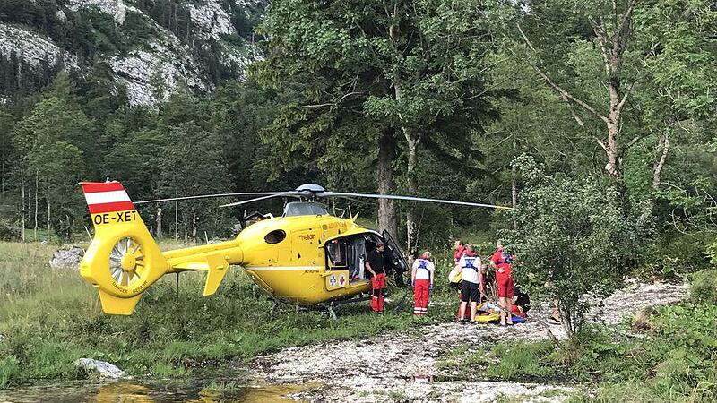 Nach Insektenstich: Rettungseinsatz mit Hubschrauber und Feuerwehrboot