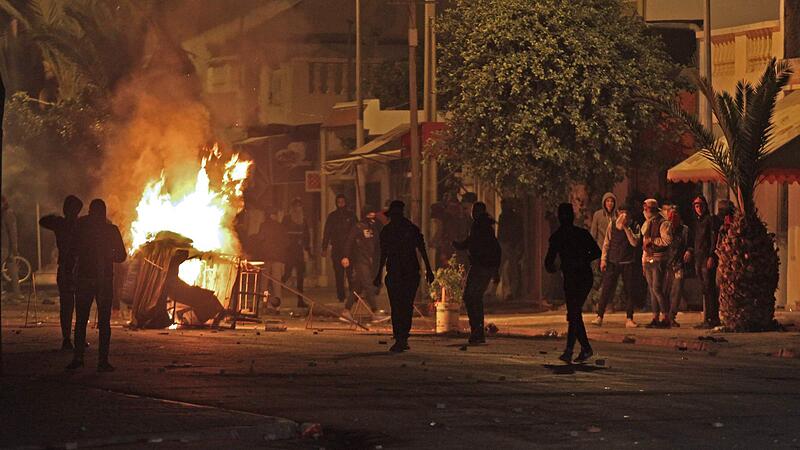 Massenproteste: Sorge um Tunesiens Stabilität wächst