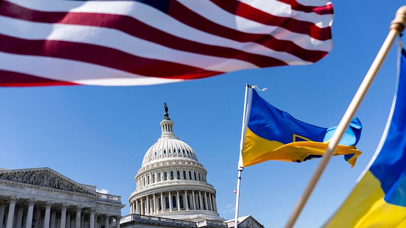 US-Kongress billigt nach monatelanger Blockade neue Ukraine-Hilfen