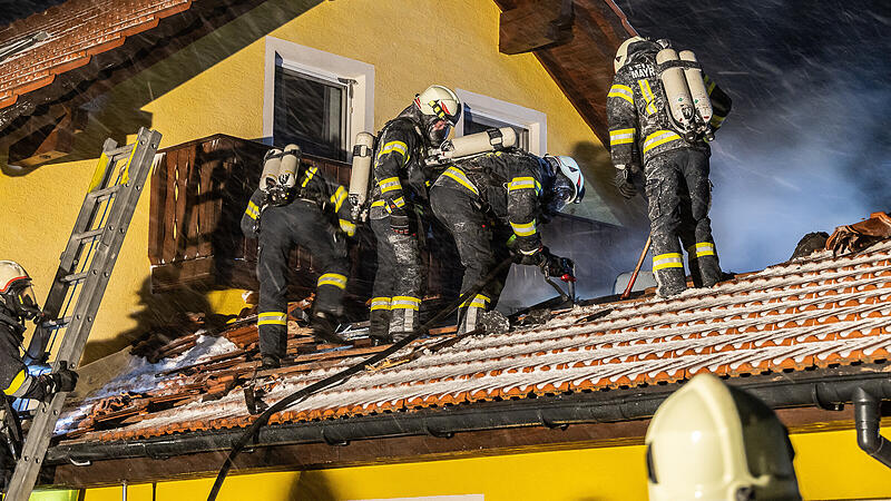Brand in Einfamilienhaus in Stroheim