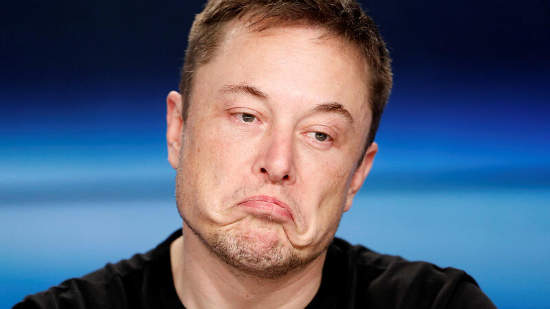 Tesla: Musk setzt Rotstift an und gerät unter Druck