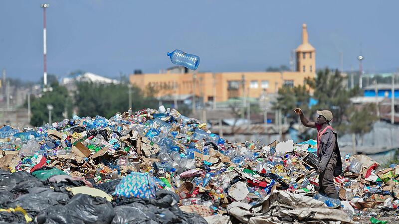 Plastik-Konferenz: UN-Staaten ringen um Regeln im Kampf gegen Müllberg