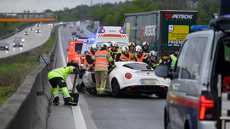 Verkehrsunfall auf der A1 Westautobahn bei Linz