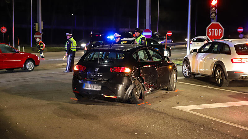 Drei Verletzte bei Verkehrsunfall in Thalheim